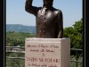 Statua di Tazio Nuvolaria a San Quirico d\'Orcia